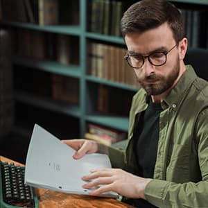 Homsolver Dad Gifts from Daughter Son, Gift for Dad Who Wants Nothing, Birthday Fathers Day Christmas for Stepdad Adoptive Father, Dad's Last Nerve Sandalwood Scented Candle