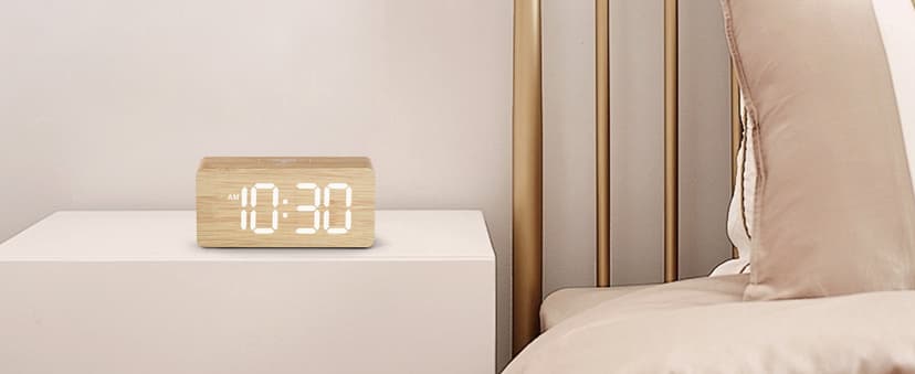 uscce Wooden Digital Alarm Clocks for Bedrooms: Dimmable Dual Alarm Clock with Large Numbers for Bedside Desk - Loud Alarm for Heavy Sleepers with Volume Control - Wood Decor & Gifts