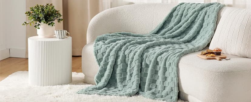 Bedsure Sage Green Throw Blanket for Couch - Checkered Fleece Blankets Gifts for Women Men Girls, Cute Soft Cozy Throw for Bedroom Home Decor Gifts, 50x60 Inches