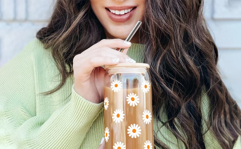 Birthday Gifts for Women, Teen Girl Gifts, Birthday Gifts for Her, Happy Bday Gift Box for Girl, Women, Sister, Daughter, Best Friend, Friendship, Cute Daisy Glass Cup Gifts Set 7PCS, 16oz, Beige