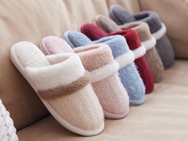 Cozy Slippers for Women Indoor and Outdoor Fuzzy House Shoes with Memory Foam Anti-Skid Sole Gifts for Women Mom Ladies