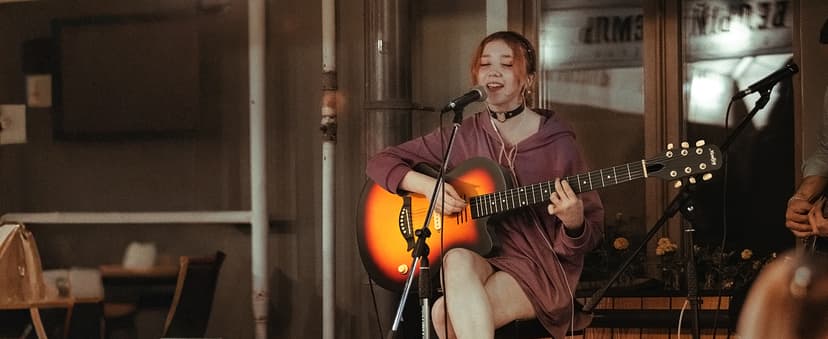 Moukey BCC-100 Acoustic Electric Guitar 39-Inch, Cutaway Guitar with Passive Pickup, Gig Bag, Strap, Picks, Tuner, and Capo, Dual Acoustic&Electric Modes, Sunburst