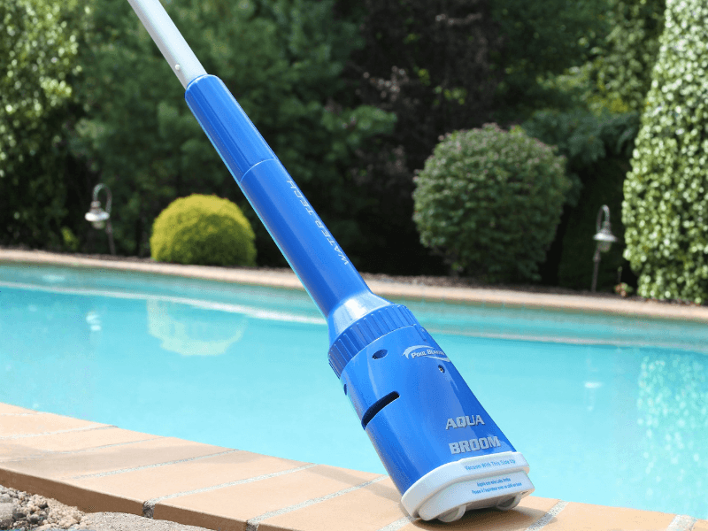 POOL BLASTER Aqua Broom Hot Tub Vacuum Cordless Spa Vac for Inflatable Above Ground and Inground Spas, Hot Tub Accessories, up to 3 Hours of Runtime, Battery-Powered, Lightweight Handheld Cleaner