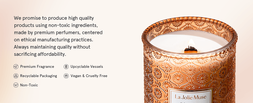 LA JOLIE MUSE Santal Rose Scented Candle – Saffron, Rose & Leather | 6 oz Natural Soy Wax | 40 Hours Clean Burn | Gift-Ready for Hosts & Gatherings | Elegant Home Decor