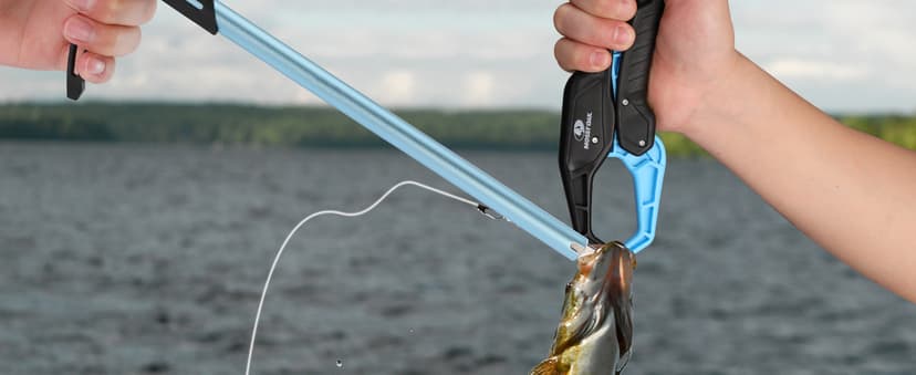 Mossy Oak Fishing Tools Kit- Fishing Plier, Fish Lip Gripper, Multifunctional Fishing Hook Remover with Lanyards Sheath, Saltwater Resistant Fishing Accessories & Equipment, Fishing Gifts for Men