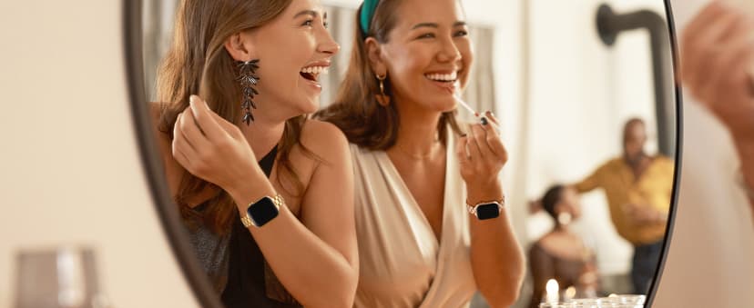 Thin Bands Compatible with Apple Watch 40mm 38mm 41mm 42mm (Series 10 11), Stainless Steel Metal Replacement Adjustable Wristband Strap for iWatch Ultra3/2/1 SE1/2/3 Series 9/8/7/6/5/4/3/2/1 Women