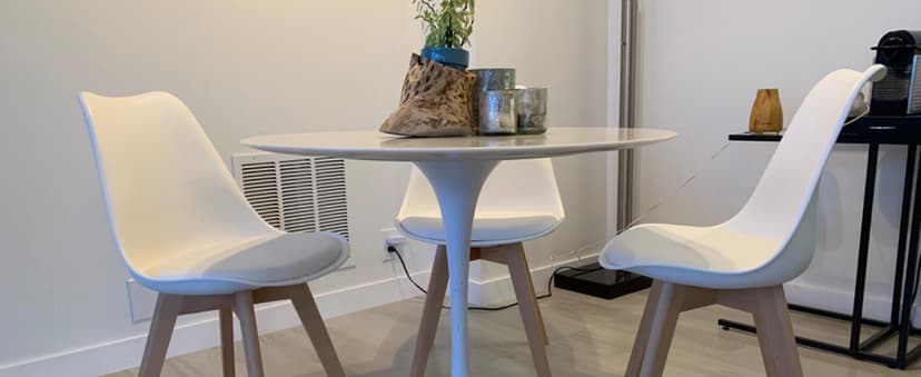 OLIXIS Dining Chairs Set of 4, PU Leather Upholstered Kitchen Chairs with Solid Wood Legs, Mid Century Modern Accent Chairs for Living Room, Bedroom, Patio, White