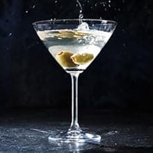 From Crook to Cook: Platinum Recipes from Tha Boss Dogg's Kitchen (Snoop Dogg Cookbook, Celebrity Cookbook with Soul Food Recipes) (Snoop Dog x Chronicle Books)