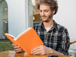 Homsolver Gifts for Dad, Fathers Day Christmas Birthday Dad Gifts from Daughter Son - Sandalwood Scented Candle (7OZ)