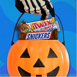 SNICKERS, TWIX, 3 MUSKETEERS, MILKY WAY Full Size Back to School Chocolate Bar Variety Pack, 18 ct Bulk Candy Box B00B42NQC2