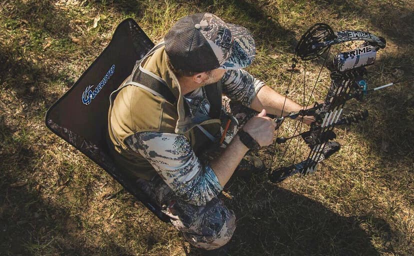 Ameristep Portable Folding Design Hunting Lightweight Heavy-Duty Tripod Stool, Mossy Oak Break-Up Country