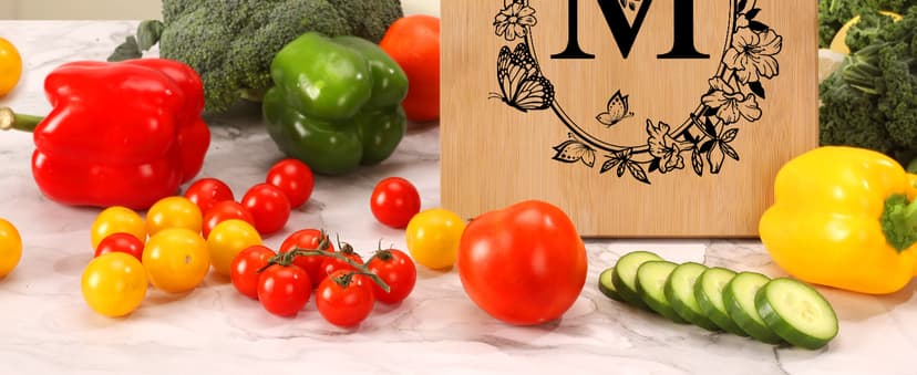 Personalized Cutting Board, Initial Birthday Gifts for Women Wedding Gifts for Couple, Monogrammed Engraved Bamboo Wood Kitchen Gifts, Unique Gift for Christmas Anniversary Housewarming(Letter M)