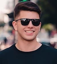 ZENOTTIC Polarized Sunglasses for Men Lightweight TR90 Frame UV400 Protection Square Sun Glasses