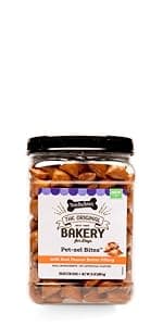 Three Dog Bakery Classic Cremes Baked Dog Treats, Golden with Peanut Butter Filling, 13 oz,Brown,310077