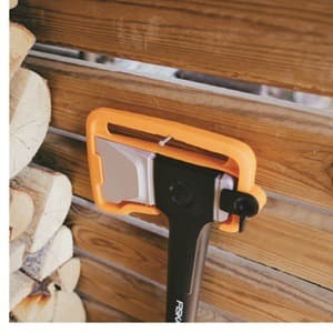 Fiskars X14 Universal Hatchet 14", Forged Steel Blade for Limbing & Chopping Kindling, Ergonomic Curved FiberComp Handle & Low-Friction Coating for Clean Cuts in Fresh Resinous Wood
