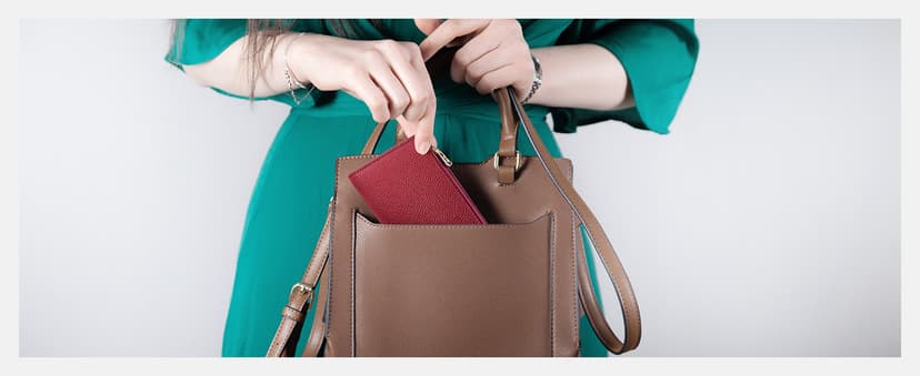 Tipmile Slim Wallet for Women, RFID Blocking Credit Card Holder, Ladies Bifold Wallet with Zipper, Black