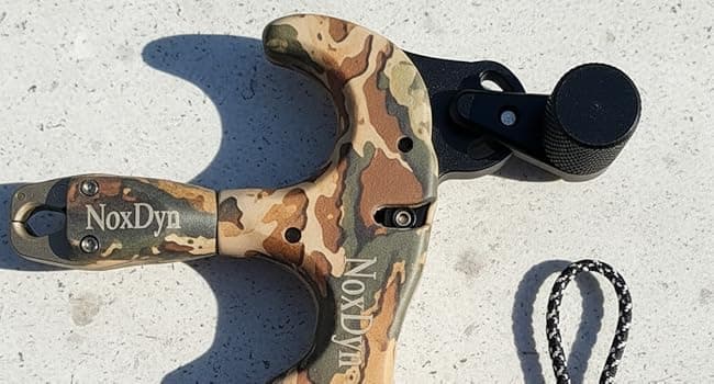 Archery Bow Release for Compound Bow, 4-Finger Adjustable Sensitivity Thumb Release Aid, 360° Rotatable Head for Hunting and Target Practice (Camouflage)