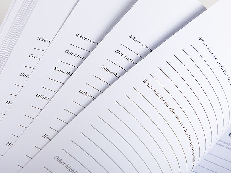 Lanpn Wedding Anniversary Journal Notebook - Linen First Year to 70th Anniversary Scrapbook Memory Book for Couples - Newlywed Marriage Journal Wedding Anniversary Book Gifts (Green, 190 Pages)