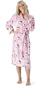 Northwest Hello Kitty Silk Touch Throw Blanket, 50" x 70", Love You Much