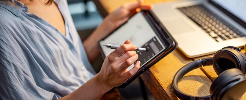 BIIB Stocking Stuffers for Men Adults, Gifts for Men 9 in 1 Multitool Pen, Mens Stocking Stuffers, Mens Christmas Gifts for Dad Him Husband, White Elephant Gifts for Adults, Cool Gadgets