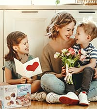 Matilde Vicenzi Pink Heart Gift Box Italian Cookies Assortment for Birthdays, Get Well and Thank you Gifting for Every Celebration - Kosher Dairy Gourmet Pastries - 32 oz (907g)