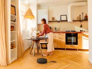 iRobot Roomba Vac Robot Vacuum (Q0120) - Easy to use, Power-Lifting Suction, Multi-Surface Cleaning, Smart Navigation Cleans in Neat Rows, Self-Charging, Alexa