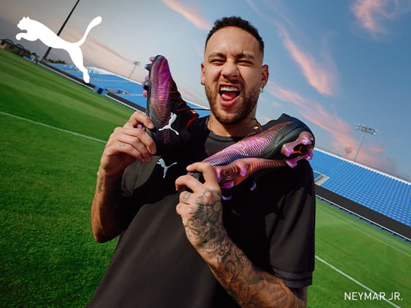 PUMA Mens Future 8 Play Firm, Artificial Ground Soccer Cleats