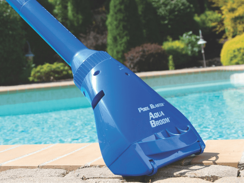 POOL BLASTER Aqua Broom Hot Tub Vacuum Cordless Spa Vac for Inflatable Above Ground and Inground Spas, Hot Tub Accessories, up to 3 Hours of Runtime, Battery-Powered, Lightweight Handheld Cleaner