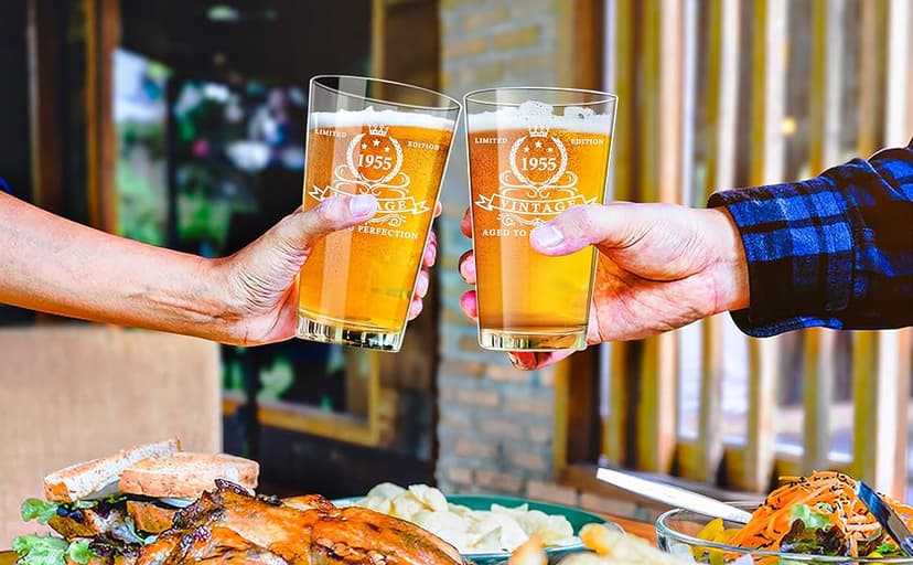 LIGHTEN LIFE 70th Birthday Gifts for Men 16oz,1955 Beer Glass in Barrel Box,70th Birthday Beer Glass,70th Birthday Gift Ideas,1955 Pint Glass for 70 Years Old Dad,Husband,70th Beer Glass