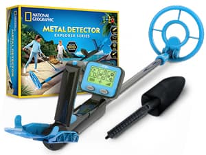 National Geographic Starter Metal Detector Kit for Kids - Kids Metal Detector with 7.4" Waterproof Coil & Trowel, Lightweight Gold Detector, Beach Detecting, Gift for Boys & Girls
