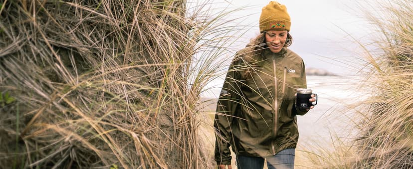 YETI Rambler 16 oz Travel Bottle, Stainless Steel, Vacuum Insulated with Leakproof Commuter Cap, Black