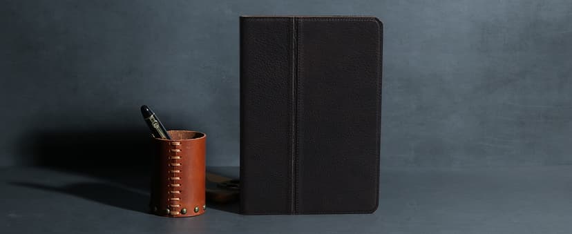 Gexmil Genuine Leather Case for iPad Pro 11 Inch (M5/M4) 2025/2024 with Pencil Holder,Protective Shockproof Leather Smart Folio Cover Adjustable Stand Auto Sleep/Wake Anti-Slip, Flower Brown