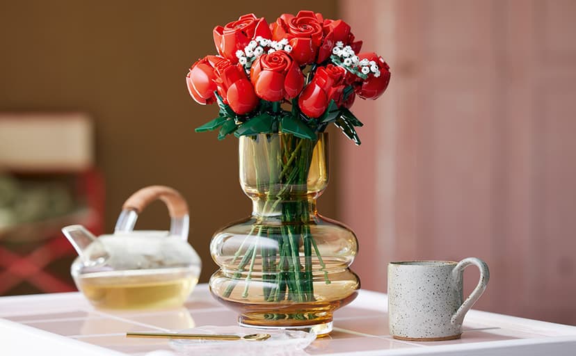 LEGO Botanicals Bouquet of Roses Artificial Flowers - Fake Red Roses Building Set for Adults, Ages 18+ - Gifts for Anniversary for Women & Men - Home Decor for Table Display - 10328