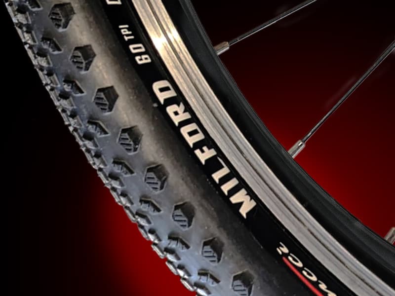 Fincci Pair 700x40c Bike Tire - 700c Gravel Tires with Kevlar & Nylon 1mm Puncture Proof - Durable 60 TPI Foldable Bicycle Tires 42-622 for Hybrid, Electric, Touring, MTB Bikes