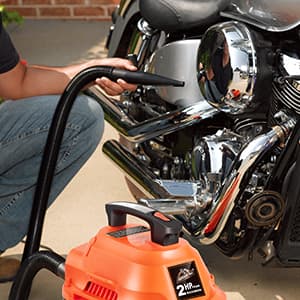 Armor All AA255W Wet/Dry Utility Vac 2.5 Gallon, 2.5-Gallon,120 Volts (AC), Orange/Black