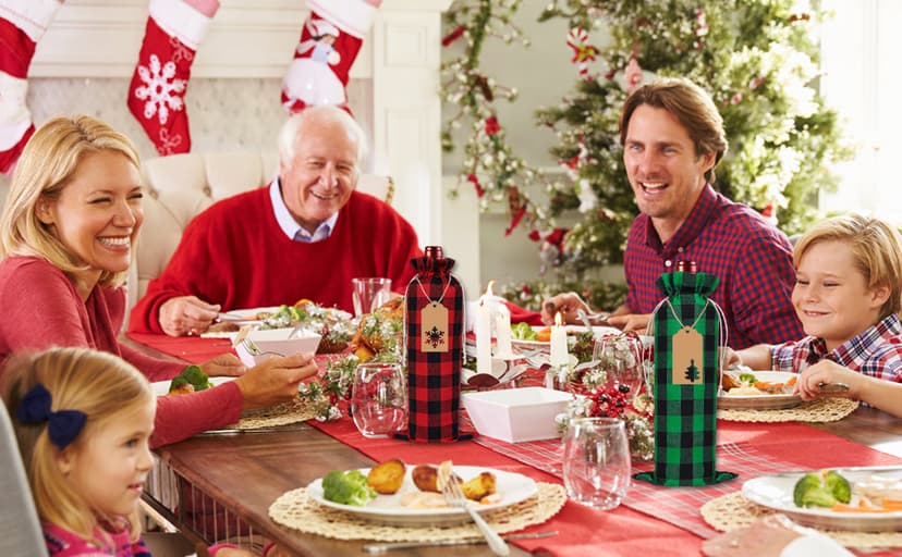 DULEFUN 12pcs Christmas Wine Burlap Bags, Xmas Wine's Bags Classic Buffalo Plaid Wine Bottle Bags Reusable Burlap Xmas wine Bottle Covers Clothes for Christmas New Year Wedding Holiday Parties