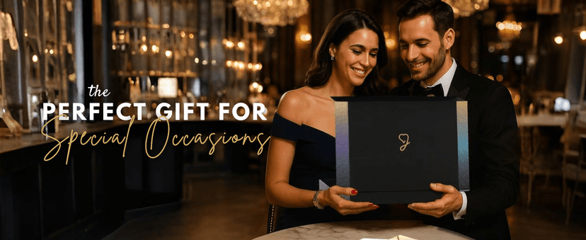 Personalized Wedding Gifts for Couples 2025, Custom Walnut Cutting Board for Kitchen, Personalized Bridal Shower, Best Wedding Registry and Engagment Gift