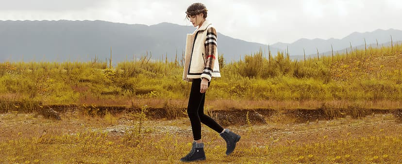 FRACORA Women's PU Leather Combat Boots Warm Fur Lined Black Ankle Booties Side Zipper White Boots Non-slip Winter Boots