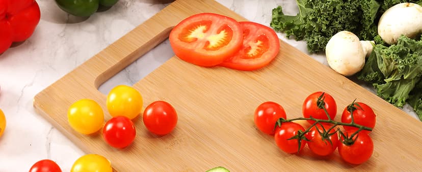 Personalized Cutting Board, Initial Birthday Gifts for Women Wedding Gifts for Couple, Monogrammed Engraved Bamboo Wood Kitchen Gifts, Unique Gift for Christmas Anniversary Housewarming(Letter M)