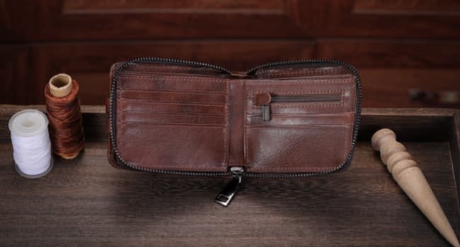 BULLCAPTAIN Genuine Leather Men's Wallet with Zipper Vintage RFID Blocking Large Capacity Wallet for Men with 14 Credit Card Slots and 1 ID Window T23 (Coffee)