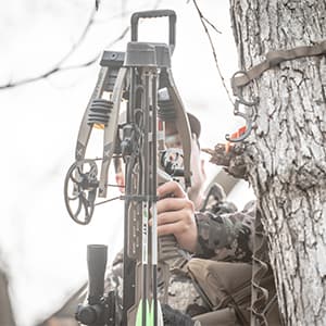 Xpedition Archery Xpedite 420 Crossbow with Rope and Crank Cocking Device, Compound Crossbow Package with Illuminated 4X32 Scope, 420 Feet Per Second