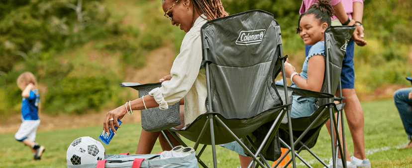 Coleman Utopia Breeze Lightweight Beach Chair with Cup Holder, Comfortable Portable Outdoor Chair with Carry Bag, Supports up to 250lbs, Great for Beach & Yard
