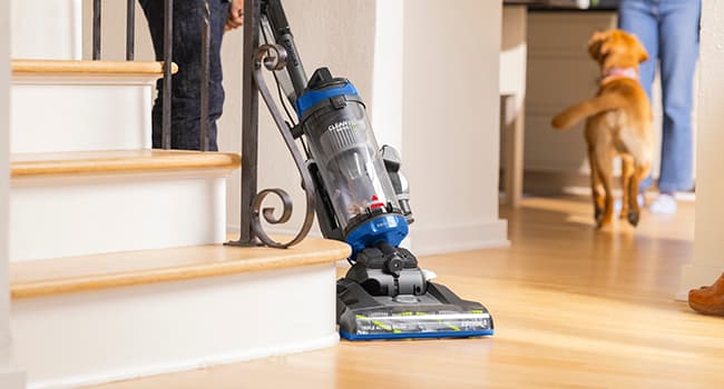 Bissell CleanView Swivel Vacuum with Triple Action Brush Roll, Swivel Steering, Extension Wand, Easy-Empty Dirt Tank, Multi-Cyclonic Suction System, New 2024 Model