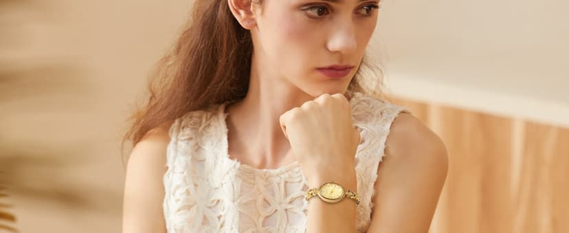 CARLIEN Fashion Vintage Gold Oval Quartz Watches for Women - Alloy Steel Band Slim Bracelet - Roman Numerals Numbers - Dainty Elegant Dress Wristwatch Waterproof