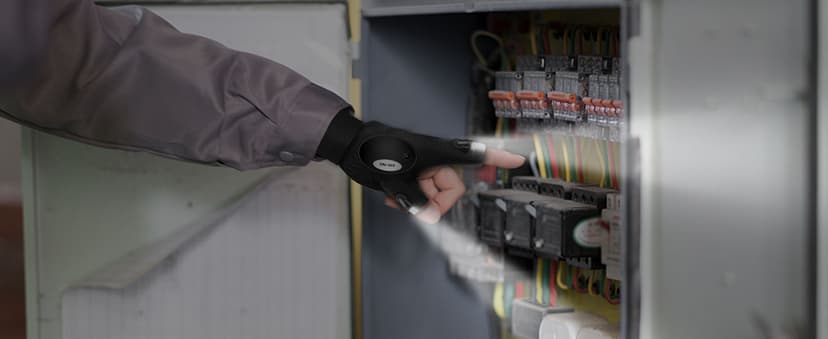 LED Flashlight Gloves, Gifts for Men Him Boyfriend Husband, Cool Gadget Finger Lights Waterproof for Camping Fishing Repairing, Fathers Day Christmas Birthday Gift