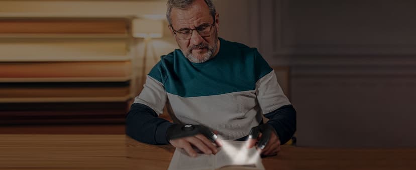 LED Flashlight Gloves, Gifts for Men Him Boyfriend Husband, Cool Gadget Finger Lights Waterproof for Camping Fishing Repairing, Fathers Day Christmas Birthday Gift